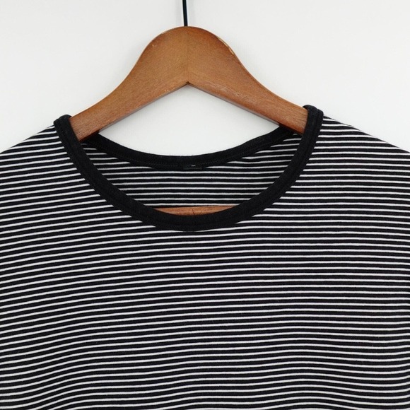 Lululemon 5 Year Basic Tee Mens XS Shirt Hyper Stripe Black/White Casual Commute - Picture 2 of 11